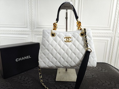 Chanel Handbags 1212